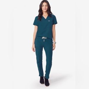 women's Caribbean Blue FIONLITE™ Yola - Skinny Scrub Pants - S / Caribbean Blue